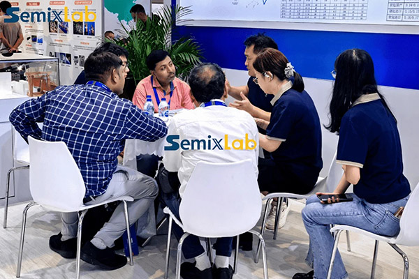Semixlab debuts at SNEC 2025 Photovoltaic Exhibition, exploring material innovation with global photovoltaic giants