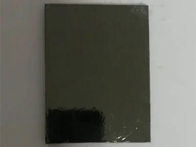 What are the differences between porous graphite and ordinary graphite?